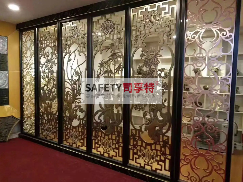 金屬屏風(fēng)有哪些種類？什么材質(zhì)的金屬屏風(fēng)好？[司孚特金屬屏風(fēng)](圖4)