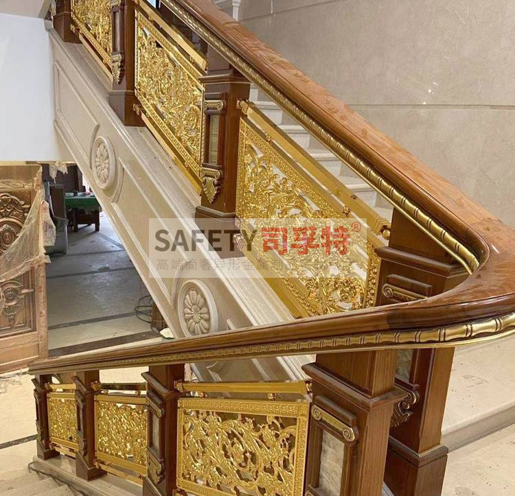 常見(jiàn)的銅藝樓梯有哪些類(lèi)型[司孚特銅藝樓梯](圖4)
