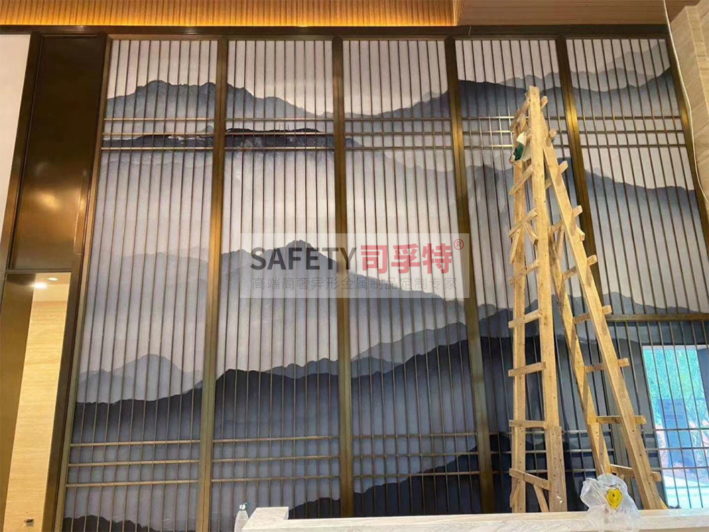 金屬屏風（不銹鋼屏風、鋁雕屏風）安裝過程和步驟講解(圖1)